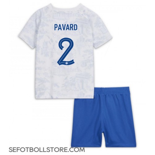 Frankrike Benjamin Pavard #2 Replika babykläder Bortaställ Barn VM 2022 Kortärmad (+ korta byxor)